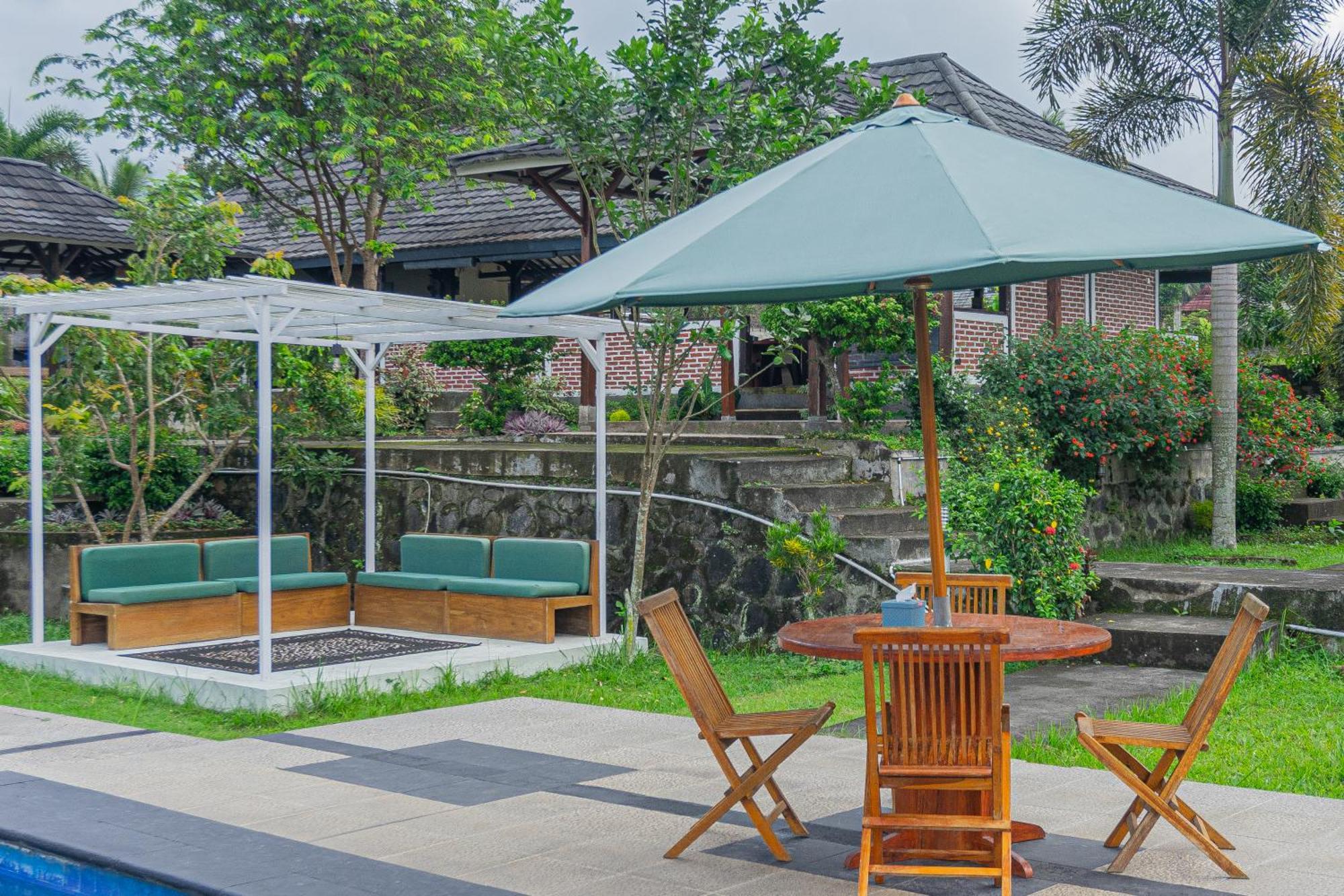 Green Orry Inn Тетебату Екстериор снимка
