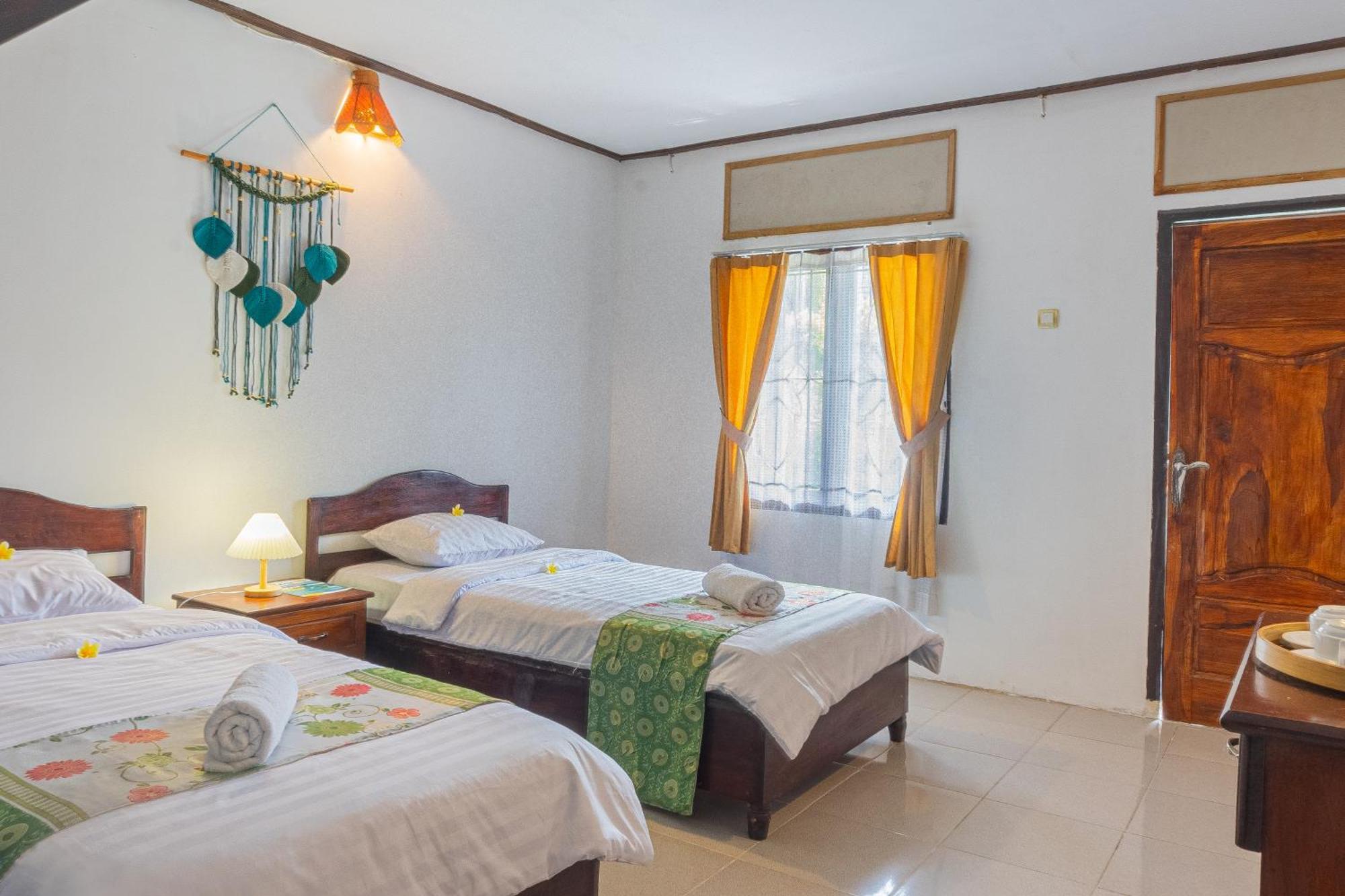 Green Orry Inn Тетебату Екстериор снимка